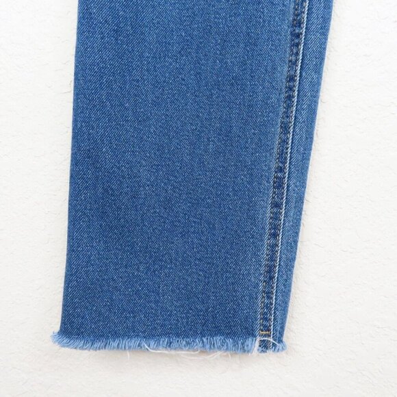 Wild Fable Womens 2 Medium Blue Wash Denim Jeans Distressed Raw Hem Cotton Blend - Picture 3 of 10
